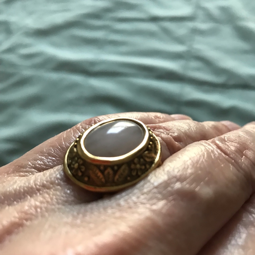 Rose Quartz Ring By Madonna 15$